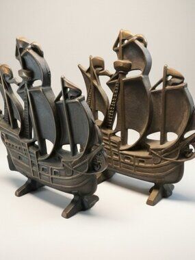 Vintage Hubley No 559 Metal Nautical Tall Ship Doorstops/Bookends/Wall Art